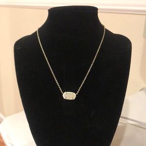 Kendra Scott necklace